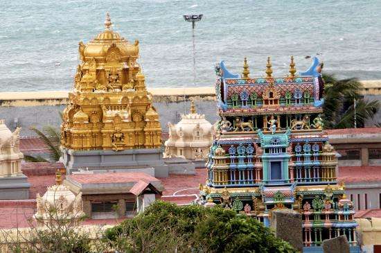 Bhagavathi Amman Temple Kanyakumari, Histroy & Timings